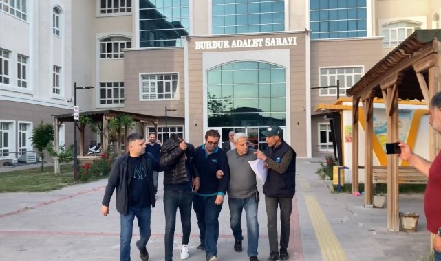 Marketten yaklaşık 3 milyon TL'lik gıda malzemesi çalan 2 şüpheli tutuklandı