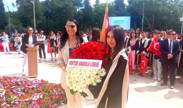 Menteşe Anadolu Lisesi ilk mezunlarını verdi