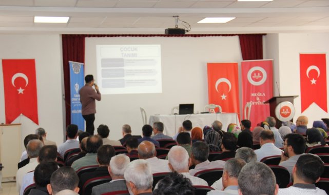 Menteşe'deki seminerde çocuk istismarı konuşuldu