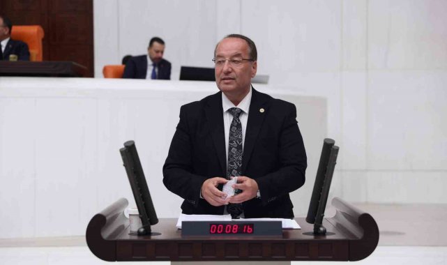 Milletvekili Akay Eflani'li çiftçilerin don mağduriyetini Bakan Yumaklı'ya iletti