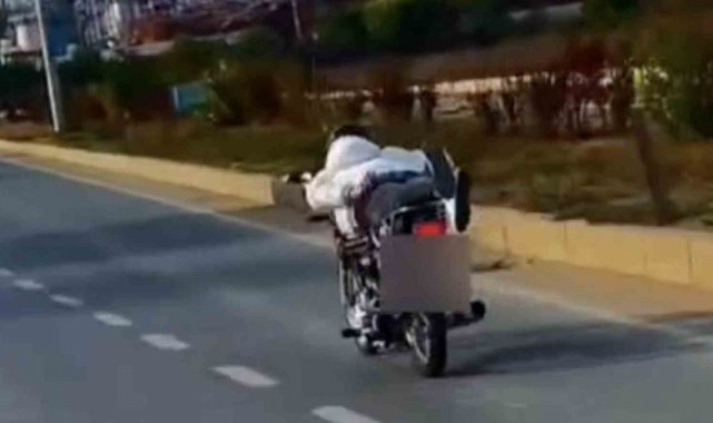 Motosiklet ile tehlikeli yolculuğa polis ekiplerinden ceza