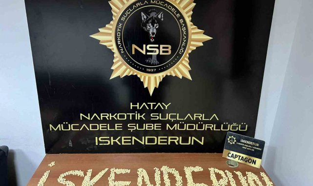 Motosikletle kaçan şahsın attığı çantada 2 bin adet captagon ele geçirildi