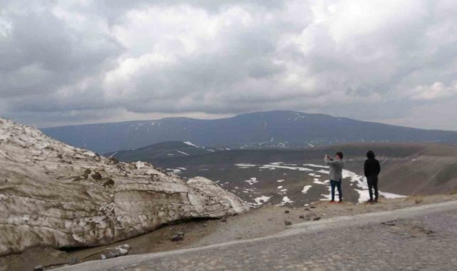 Nemrut Krater Gölü'nde kartpostallık görüntüler