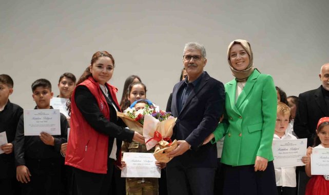 Niğde'de işaret dili eğitimi alan 28 öğrenci sertifika aldı