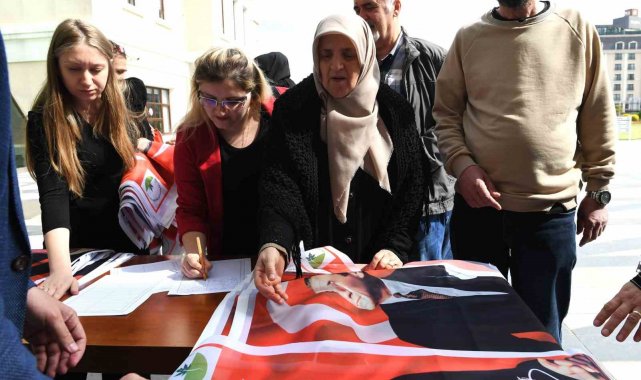 Osmangazi, Ata posterleri ile donatılıyor