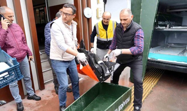 Otel odasında silahla vurulmuş halde ölü bulundu