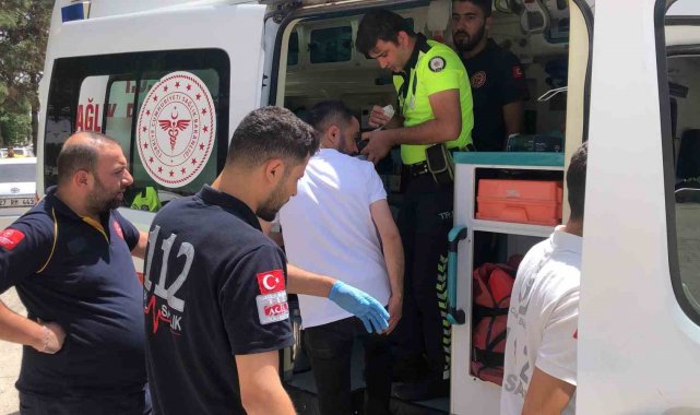 Otomobilin çarptığı kız öğrenci yaralandı