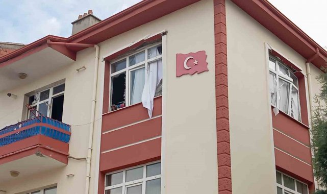 Piknik tüpü bomba gibi patladı, 2 yaralı