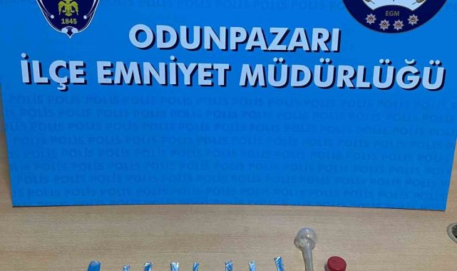 Polis ekiplerinden aranan şahısların yakalanmasına yönelik çalışma
