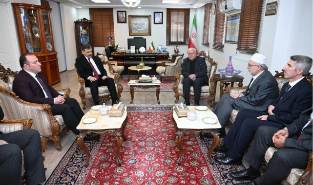Reisi için taziye defteri açtılar
