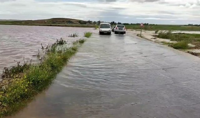 Şanlıurfa'da tarım arazileri sel suları altında kaldı