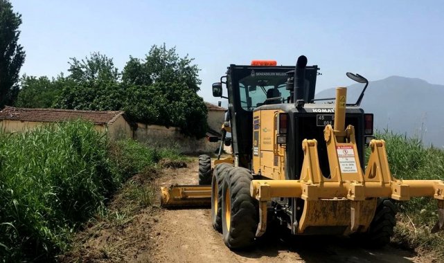 Şehzadeler Belediyesi ova yollarını düzenliyor