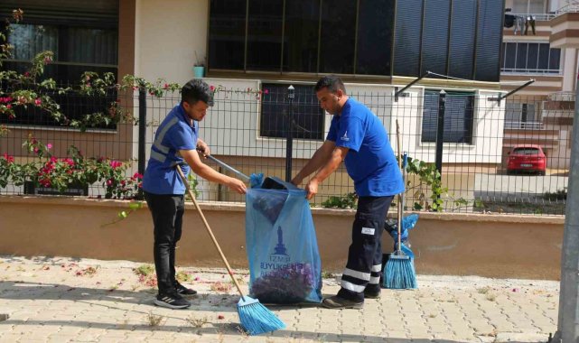 Selçuk ile Büyükşehir el ele verdi sokaklar pırıl pırıl oldu