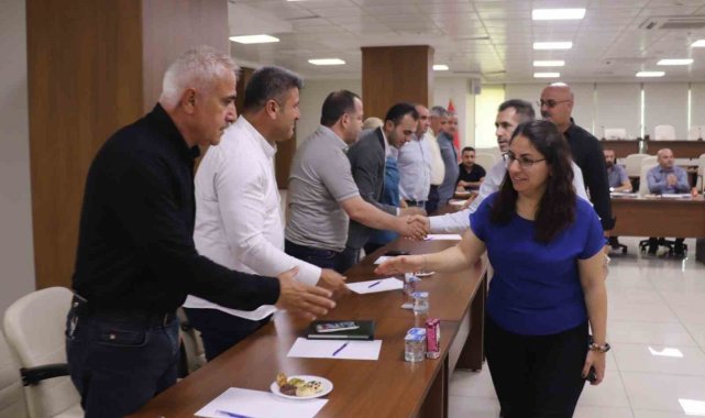 Siirt Belediye Başkanı Alağaş, mahalle muhtarlarıyla buluştu