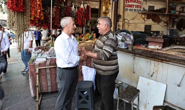 Tahmazoğlu esnaf ve vatandaşlarla bir araya geldi