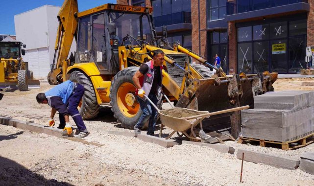 Tepebaşı'nda üstyapı çalışmaları sürüyor