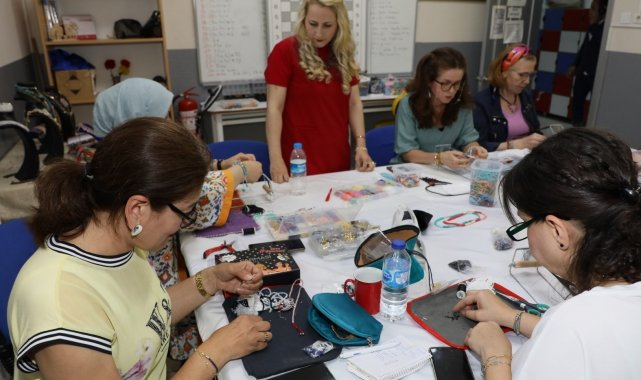 TOKİ 2 Kültür ve Sanat Merkezi'nden yüzlerce kursiyer faydalanıyor