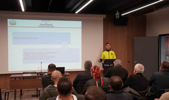 Toplu taşımada yaşanan sorunları en aza indirmek için sürücülere eğitim veriliyor
