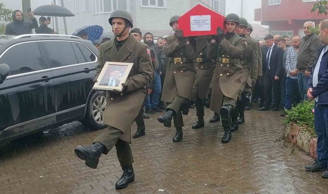 Trafik kazasında hayatını kaybeden Kıbrıs gazisi son yolculuğuna uğurlandı