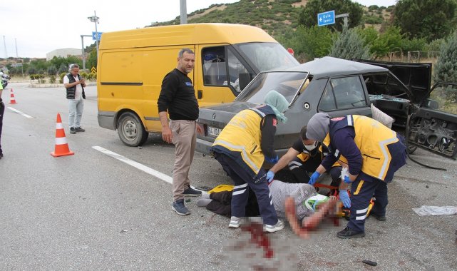 Transit ile otomobil çarpıştı: 1 ağır yaralı