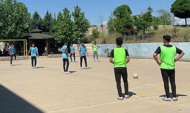 Turnuvanın galibi Gümüşkaya Spor Takımı oldu