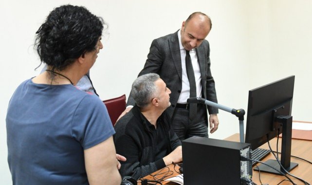 Üniversite bünyesinde engelsiz kütüphane birimi hizmete açıldı