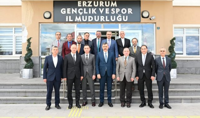 Vali Çiftçi'ye spor tesisleri brifingi