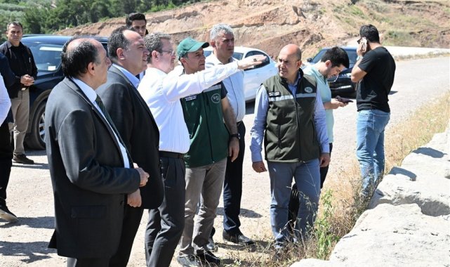 Vali Ünlü, Akhisar'da incelemelerde bulundu