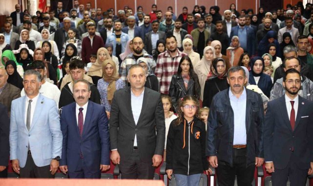 Varto'da 4-6 yaş Ku'ran kursu öğrencilerinden yılsonu etkinliği