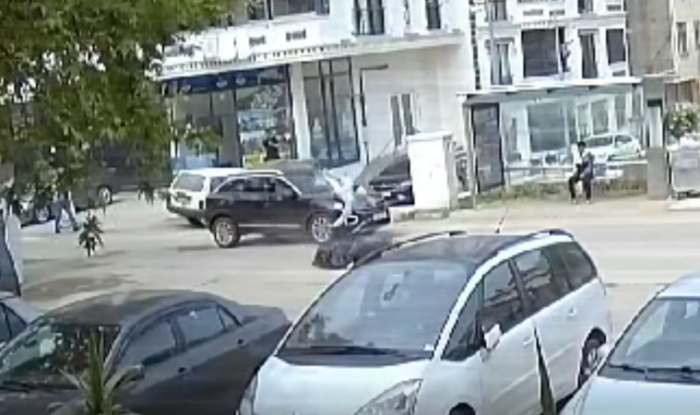 Yalova'da caddeye kontrolsüz çıkan motosiklet ciple çarpıştı: 1 yaralı