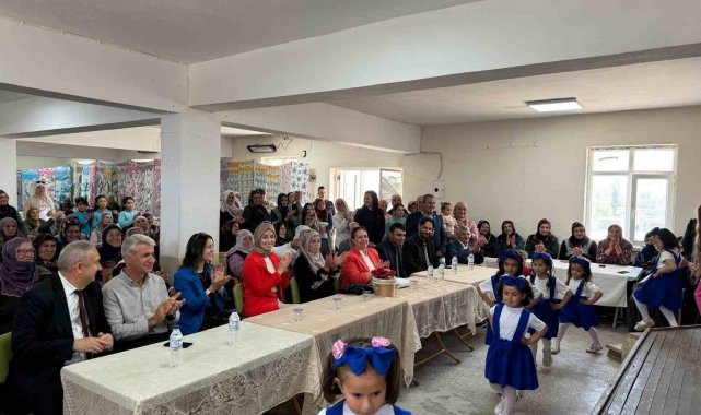 Yıldıztepe'de Okuma Yazma Kursu'na katılanlar belgelerini aldı