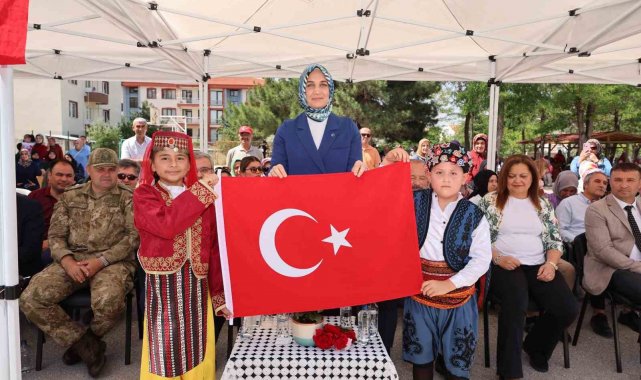 141 bin 768 öğrenci karnelerini alarak yaz tatiline girdi