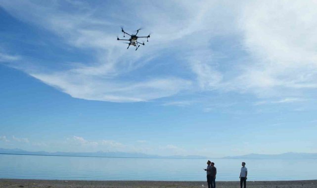 Adilcevaz'da drone ile sivrisinek ve haşerelerle mücadele