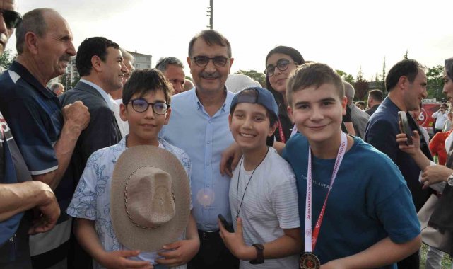 AK Parti'nin Geleneksel Bayramlaşma Programı gerçekleştirildi