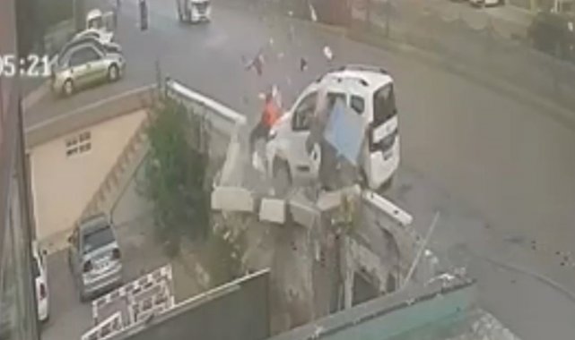 Akıl almaz kaza kamerada