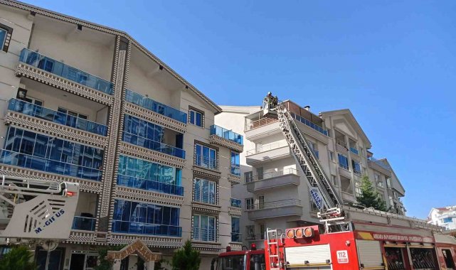 Ankara'daki çatı yangını kontrol altına alındı
