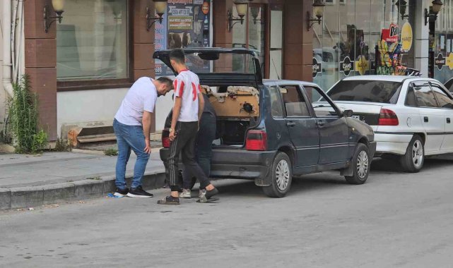 Araçtan yayılan gaz kokusu paniğe yol açtı