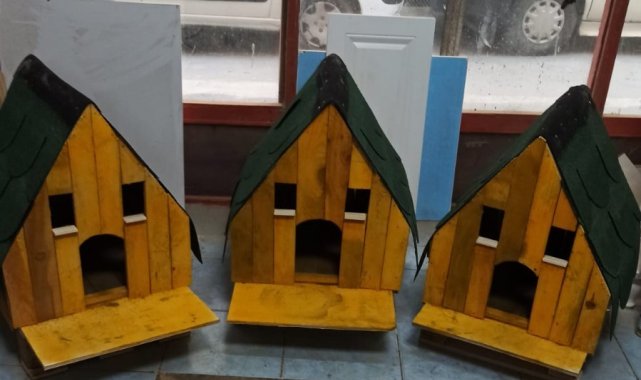 Avrasya Üniversitesi öğrencilerinden, 'Patili Dost Sahiplenme Hareketi'ne destek