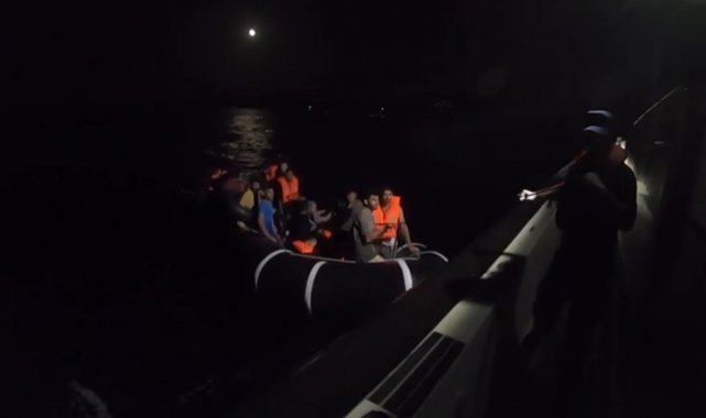 Ayvacık açıklarında Yunan unsurlarınca ölüme terk edilen 34 kaçak göçmen kurtarıldı