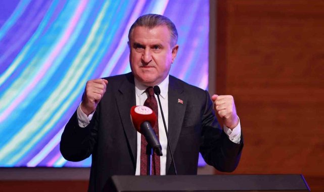 Bakan Bak'tan Ampute Futbol Milli Takımı için tebrik mesajı