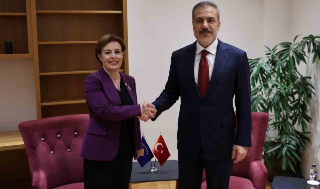 Bakan Fidan, Kosovalı mevkidaşı Gervalla-Schwarz ile görüştü