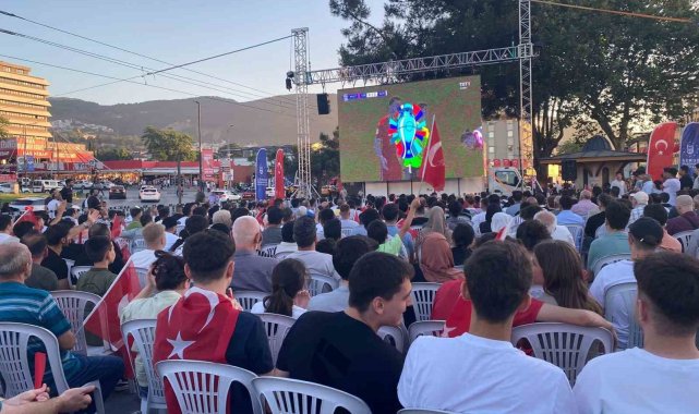 Bursa'da milli heyecan dev ekrandan izlenecek