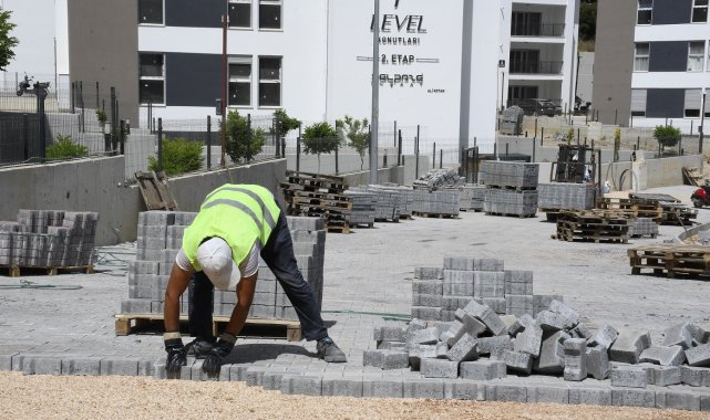 Değirmendere Mahallesi yeni yollarına kavuşuyor