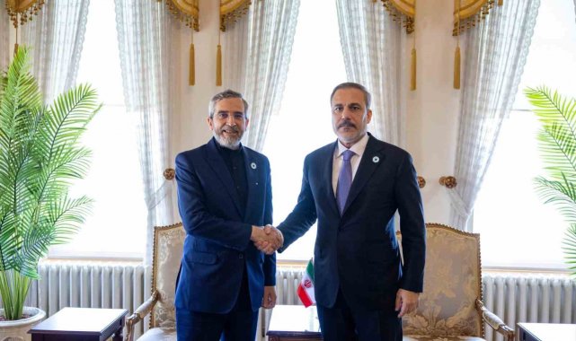Dışişleri Bakanı Hakan Fidan, Pakistan Başbakan Yardımcısı ve İran Dışişleri Bakanı ile bir araya geldi