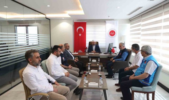 Diyanet İşleri Başkanı Erbaş, Medine'de