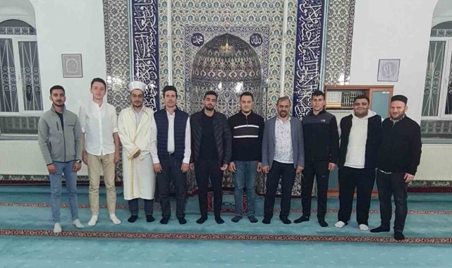 Dumlupınar'da üniversite öğrencileri ile din görevlileri bir araya geldi