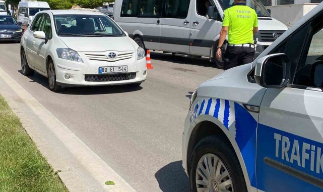 Elazığ'da otomobilin çarptığı yaya yaralandı