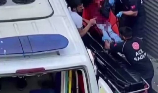 Fatih'te kira kavgası kanlı bitti: Ev arkadaşını boğazından bıçaklayarak yaraladı