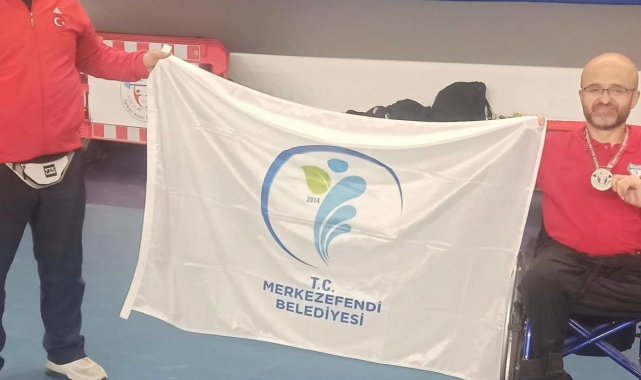 İlk kez katıldığı şampiyonada Denizli'ye madalya getirdi