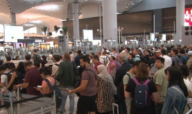 İstanbul Havalimanı'nda bayram yoğunluğu